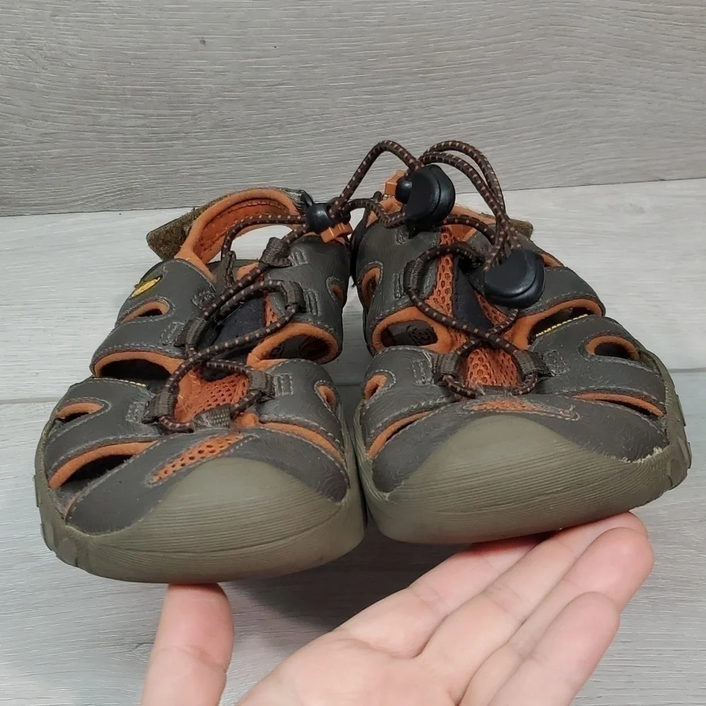 Keen Big Boys Youth Outdoor Hiking Comfort Leather Waterproof Sandals shoes sz 3